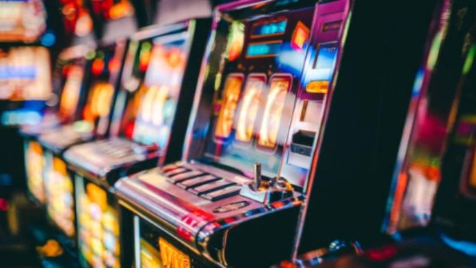 Slot