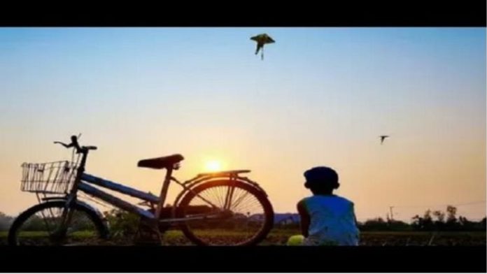 Everyday Photos - Capturing Ordinary Moments of Life