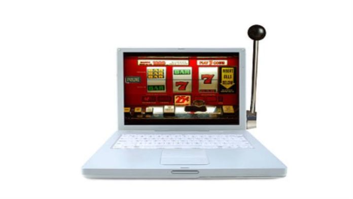 Online Slots vs Land-Based Machines: Which Offers More Thrills?